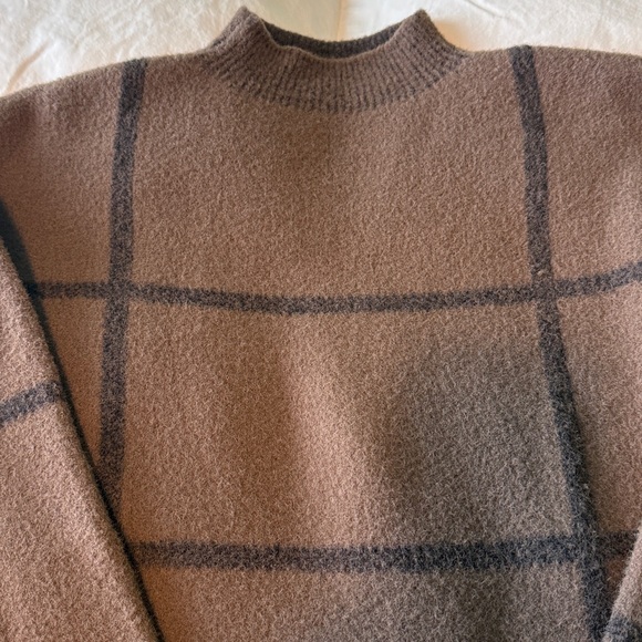 Women's Carve Designs Olivia Plush Sweater--Small - Picture 3 of 14